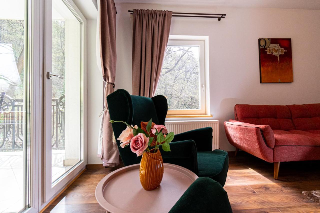 Nature Apartment - Minutes Away From The Old Town And Afi Mall Brašov Exteriér fotografie